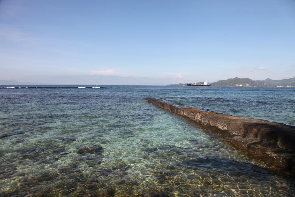 Sea Breeze Candidasa Экстерьер фото